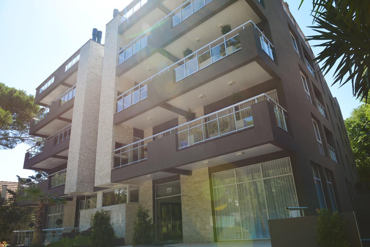 Suite House Carilo Bagian luar foto
